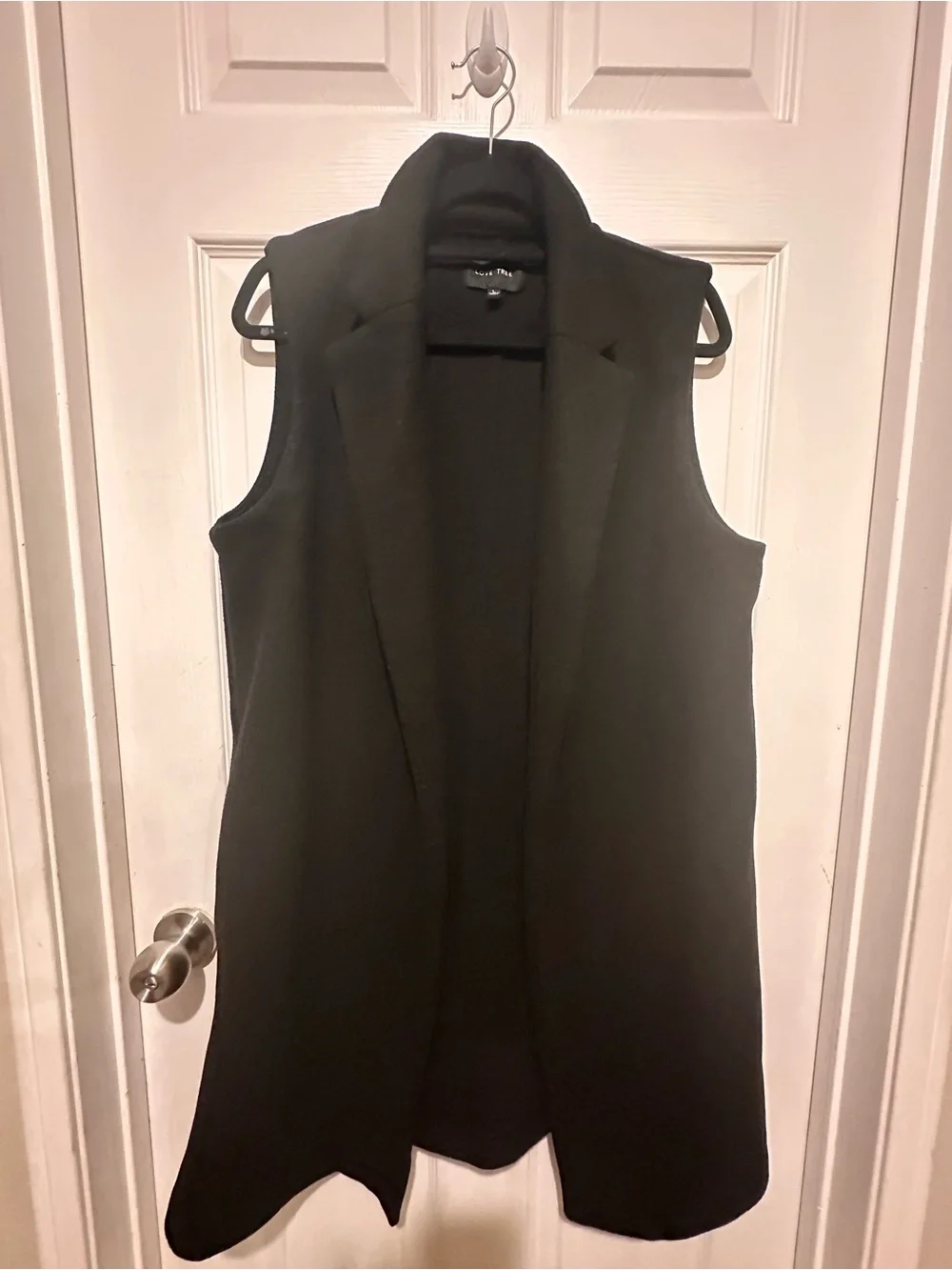 Love Tree Black Sleeveless Longline Blazer Vest